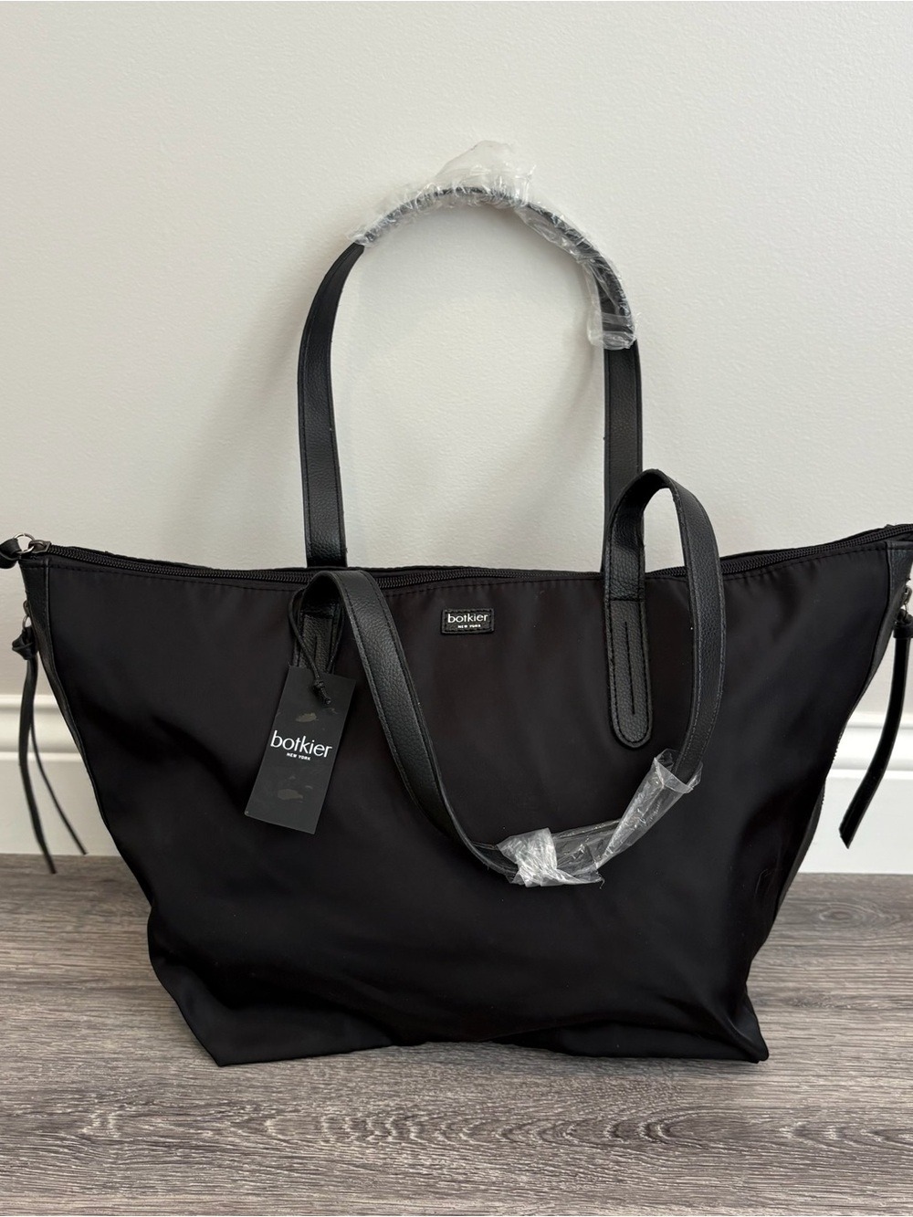 NWT Botkier New York Black Nylon Bond Tote Bag Leather Trim Zip Top